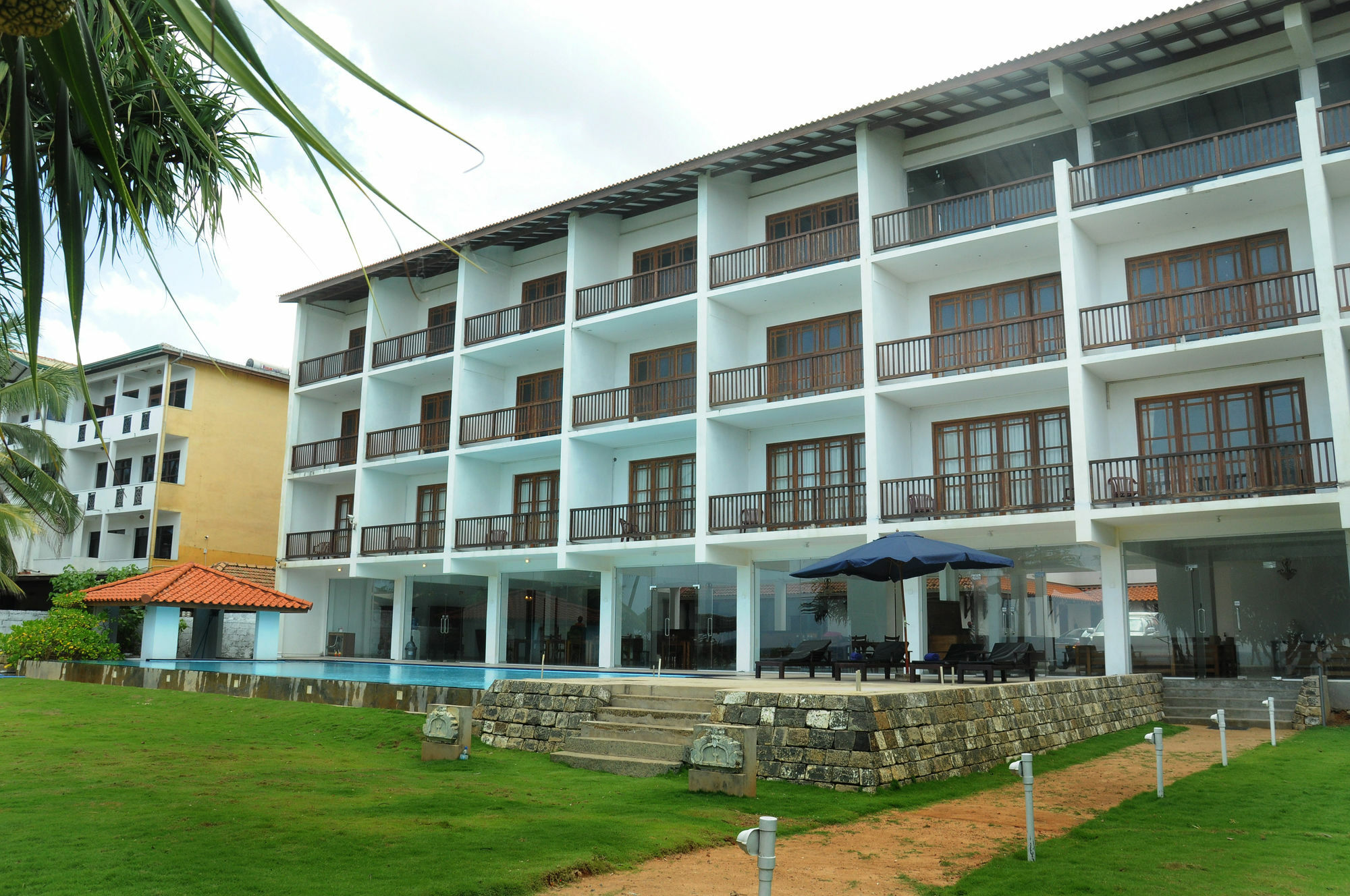Serendib Beach Hotel Бентота Экстерьер фото